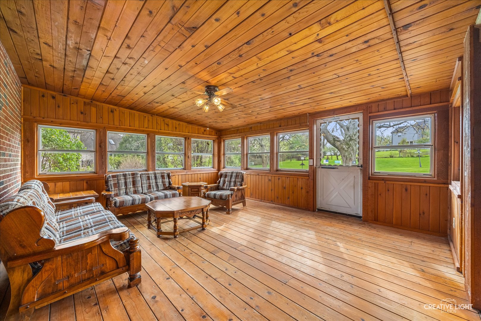 1321 Iroquois Lane, Darien, IL 60561