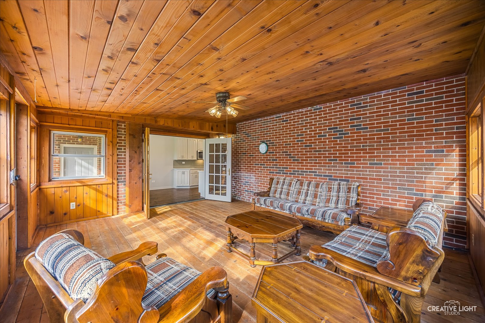 1321 Iroquois Lane, Darien, IL 60561