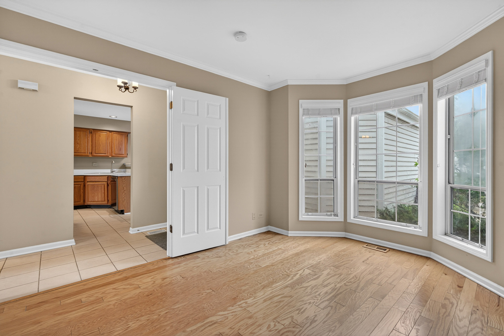 330 Stillwater Court #330, Wauconda, IL 60084