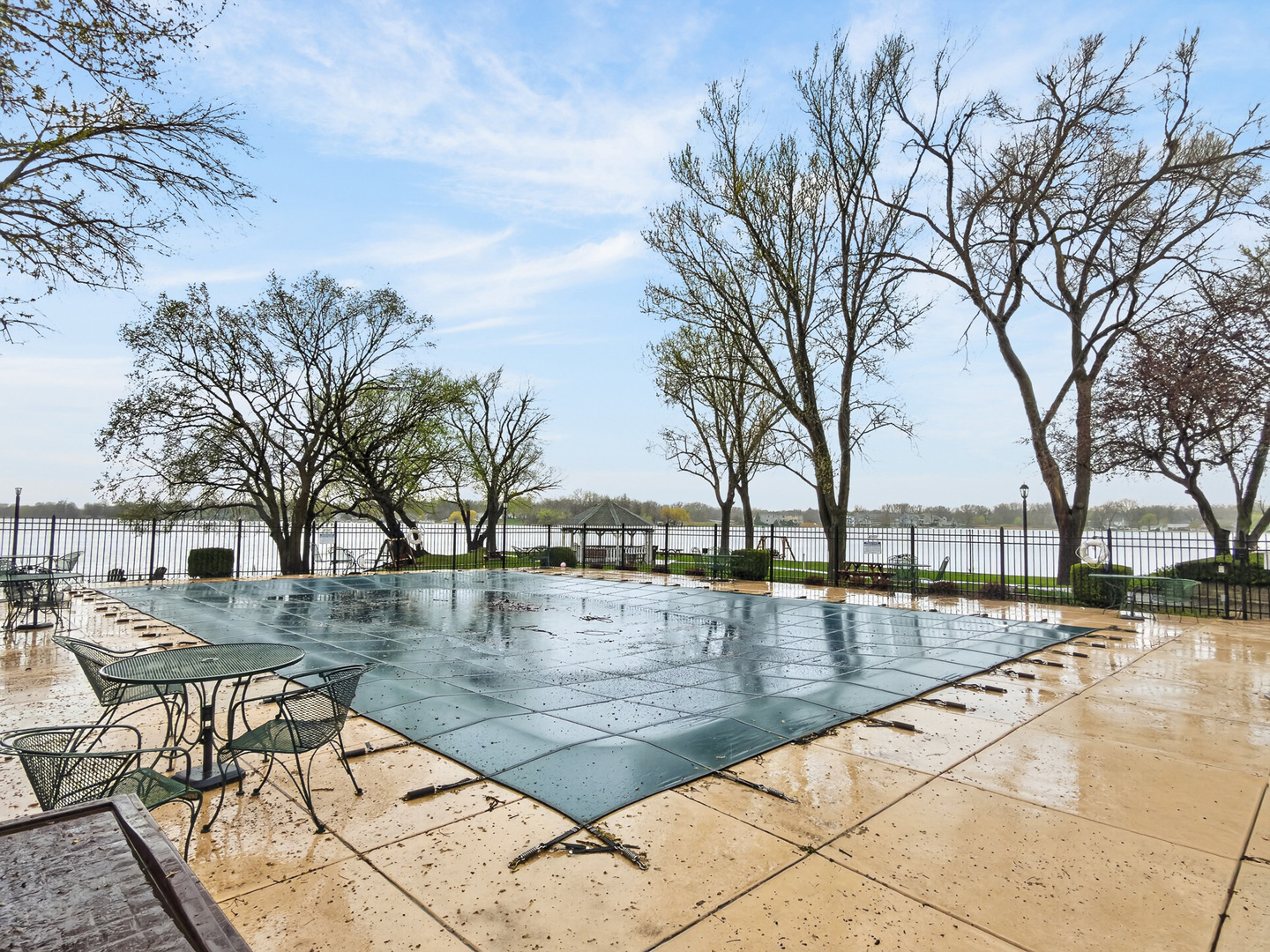 330 Stillwater Court #330, Wauconda, IL 60084