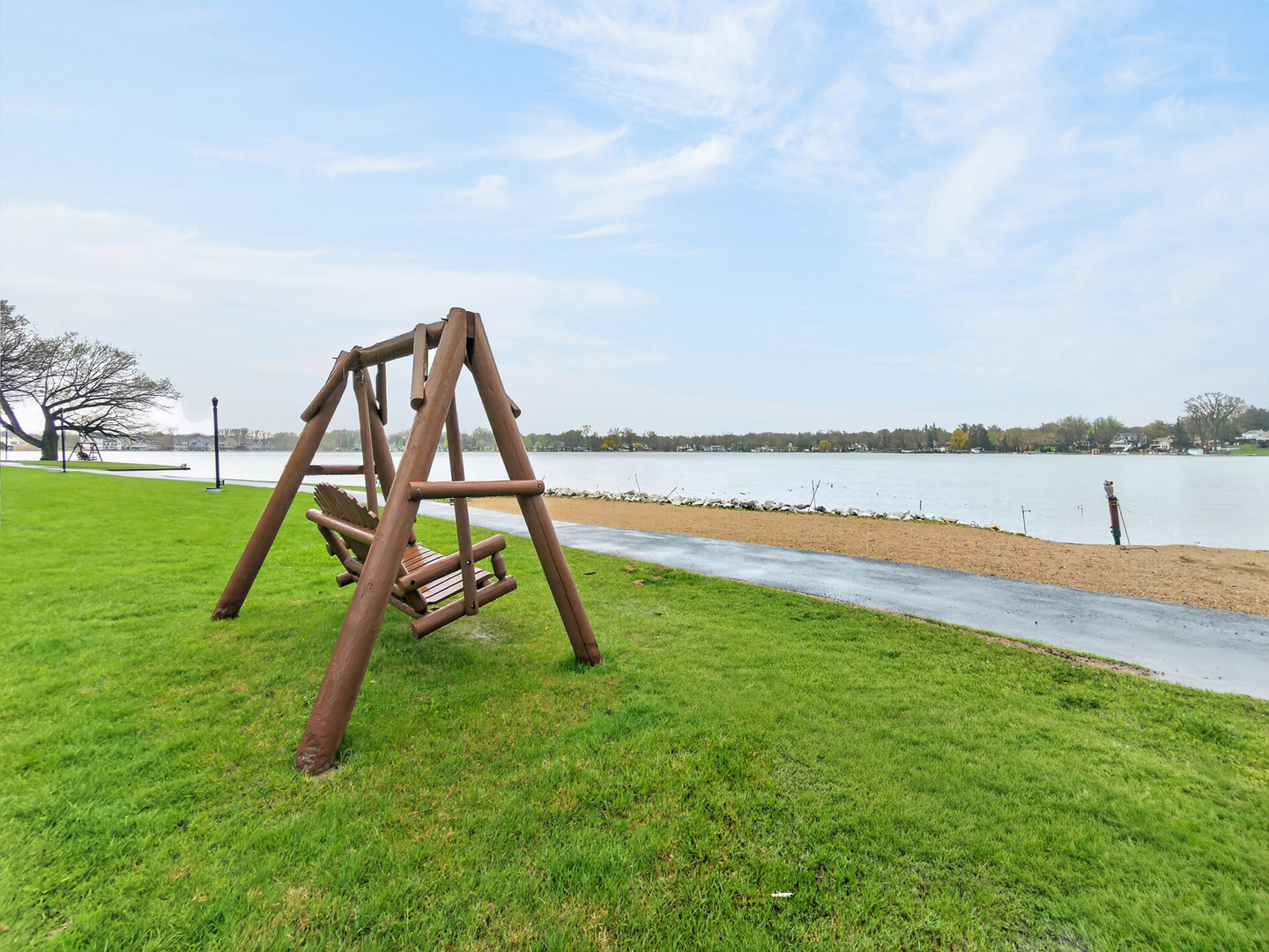 330 Stillwater Court #330, Wauconda, IL 60084