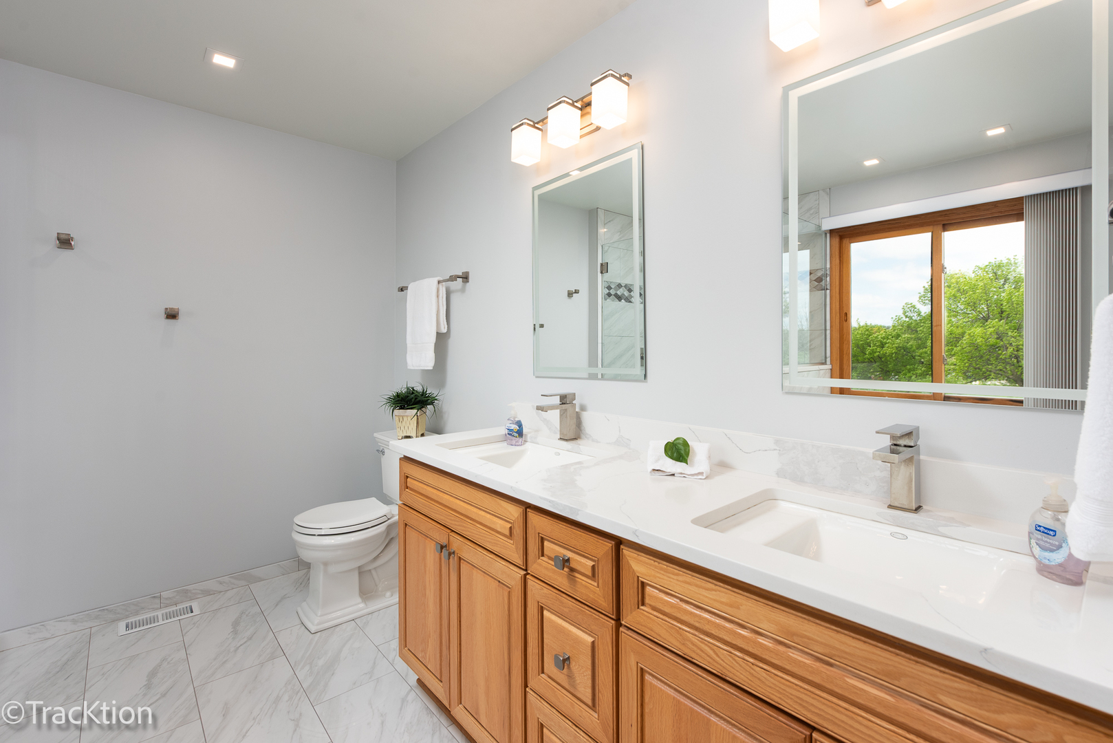 7635 Wilton Court, Darien, IL 60561