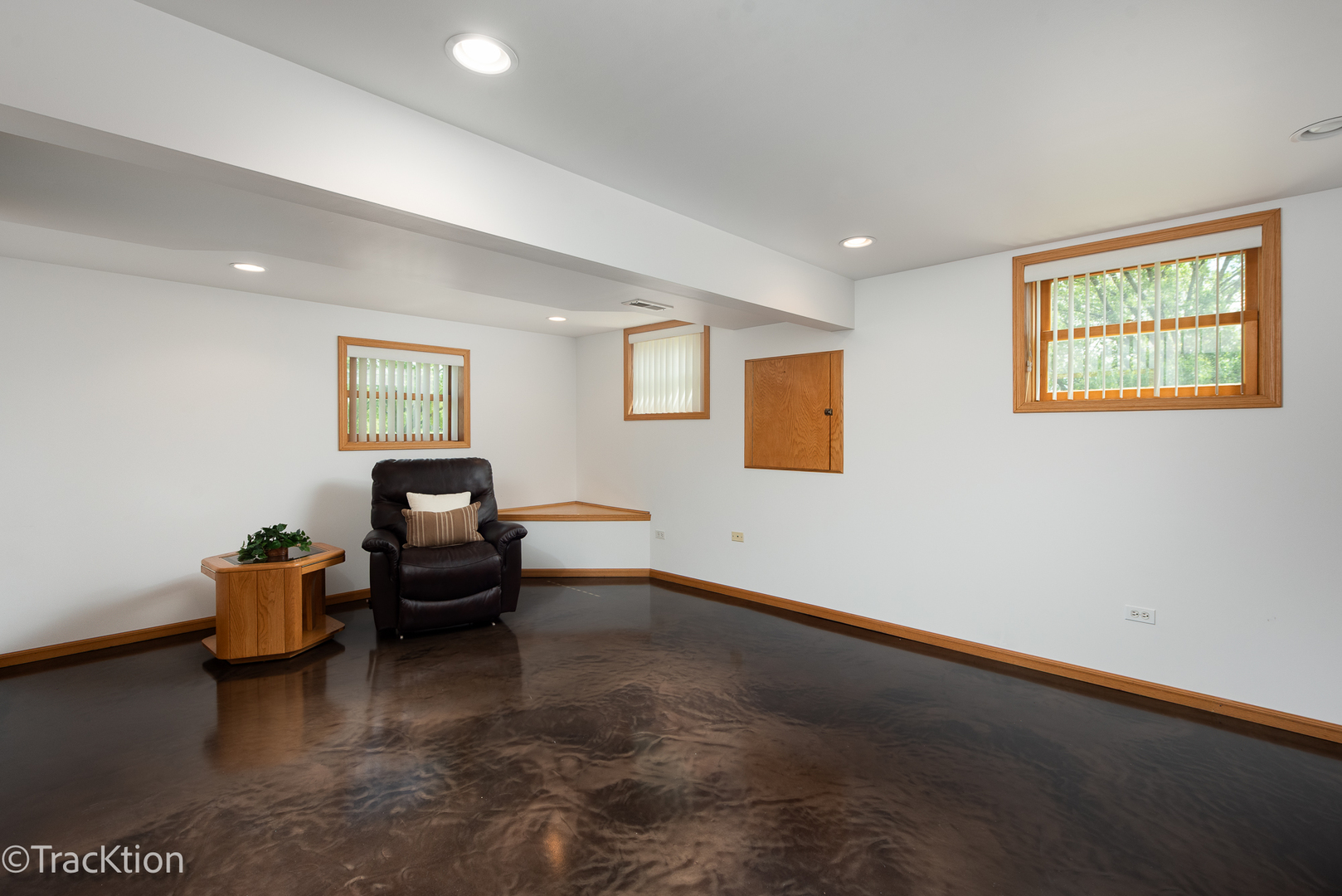 7635 Wilton Court, Darien, IL 60561