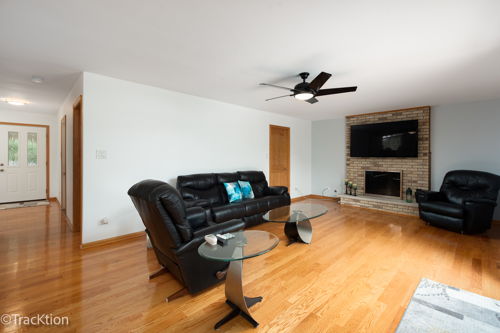 7635 Wilton Court, Darien, IL 60561
