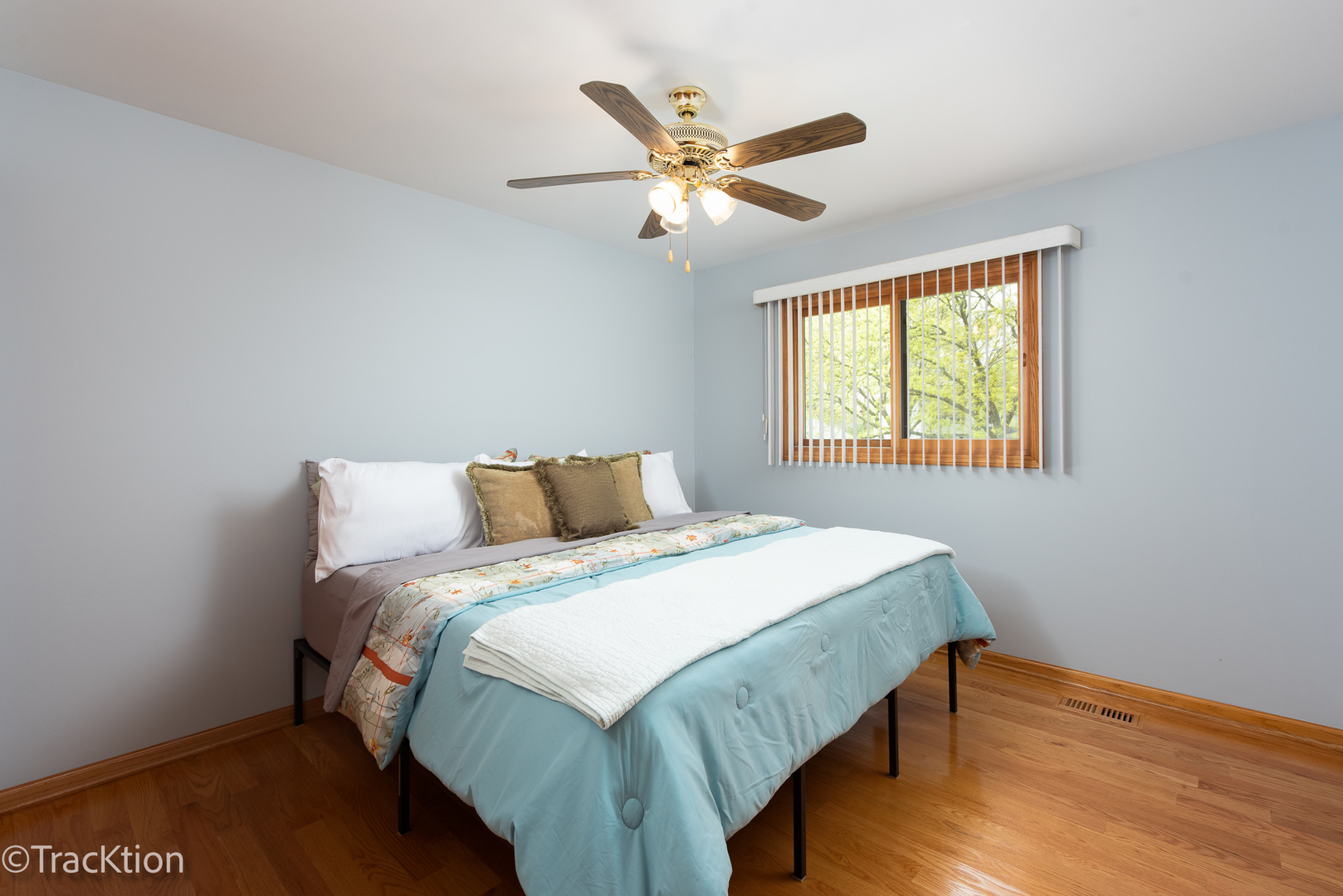 7635 Wilton Court, Darien, IL 60561