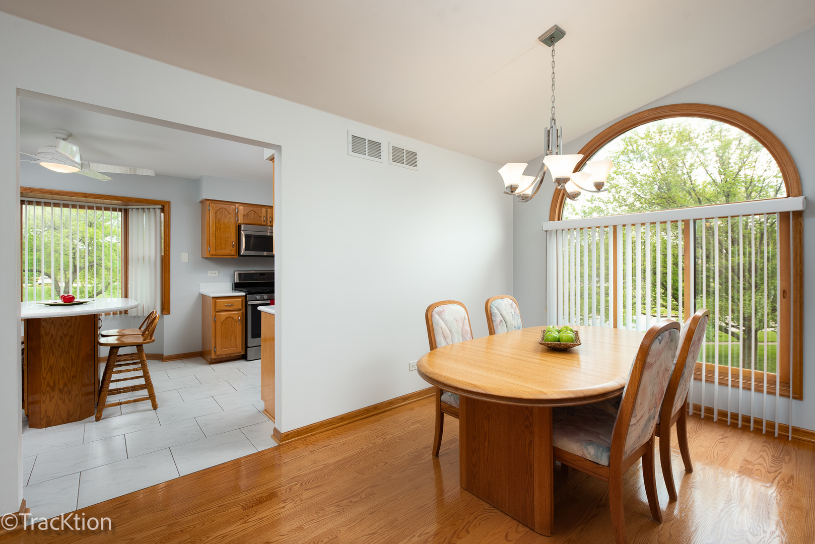 7635 Wilton Court, Darien, IL 60561