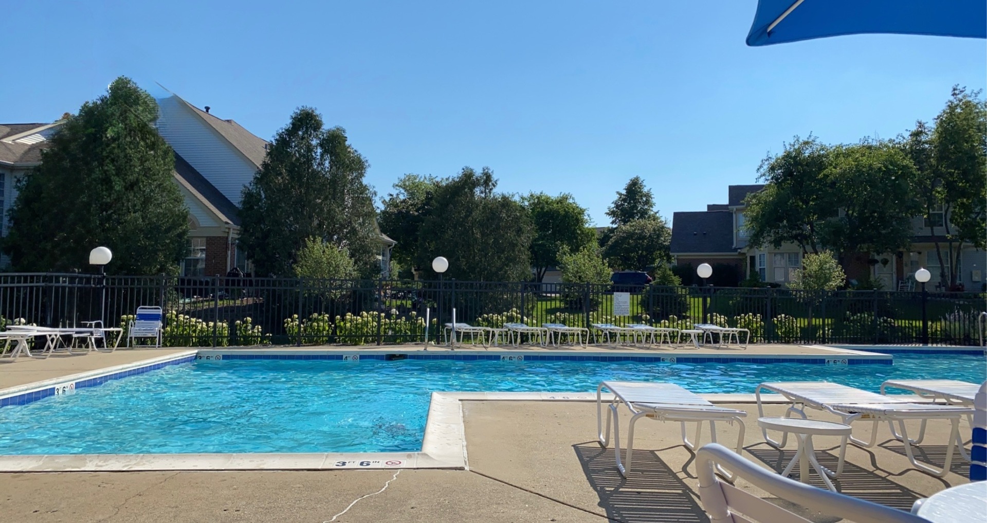 520 Palm Court #B, Crystal Lake, IL 60014