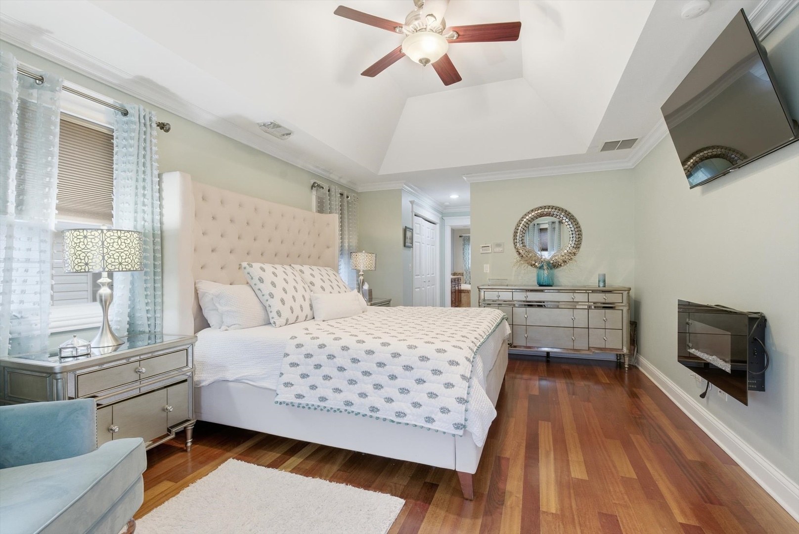 395 S Scott Street, Elmhurst, IL 60126