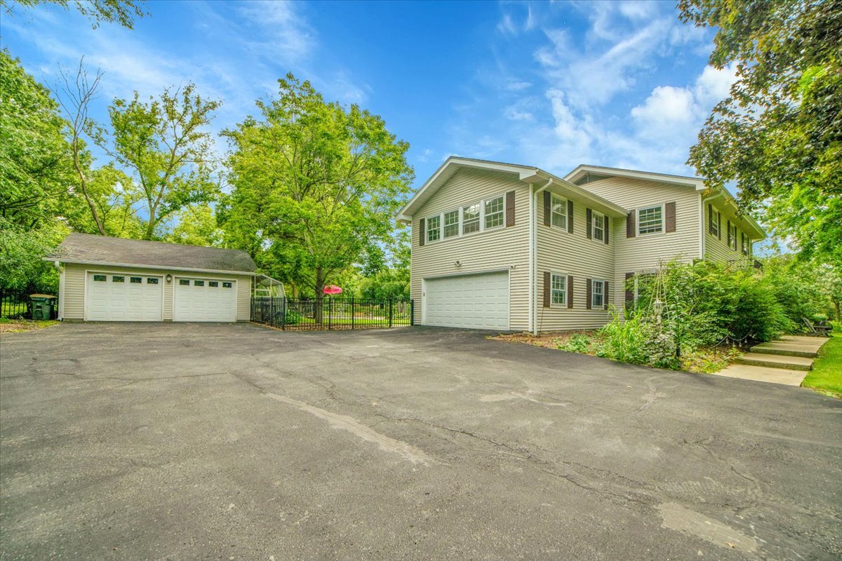 3N011 Morningside Avenue, West Chicago, IL 60185