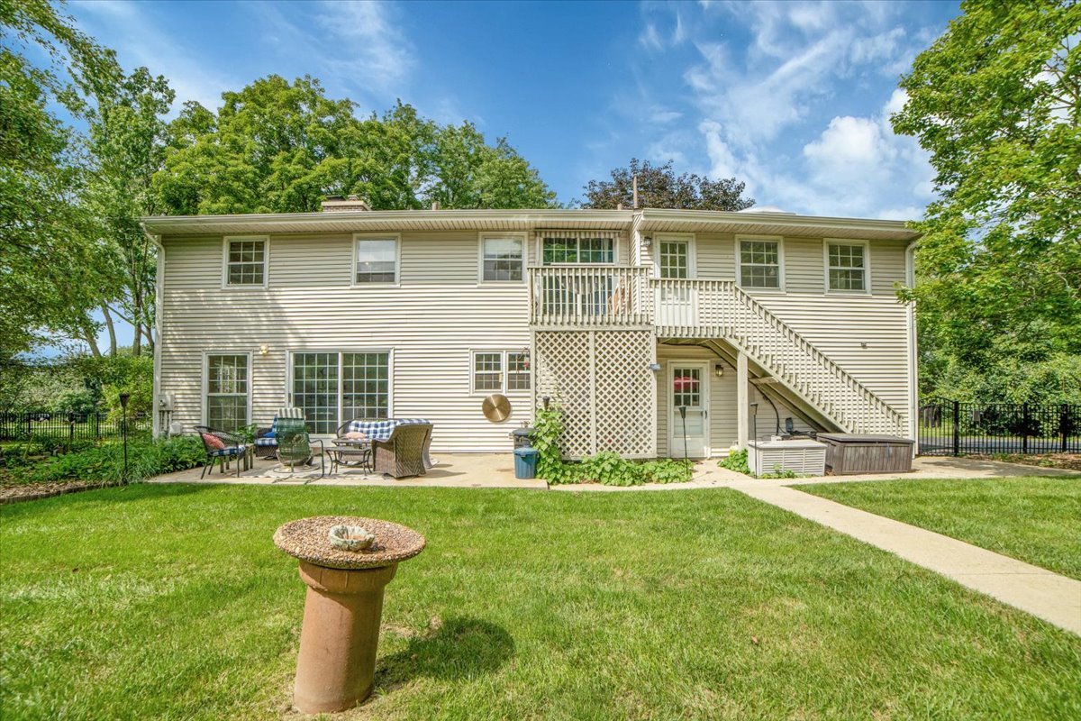 3N011 Morningside Avenue, West Chicago, IL 60185