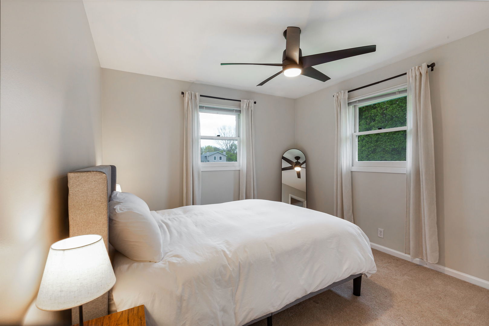 29W332 Mark Drive, Naperville, IL 60564