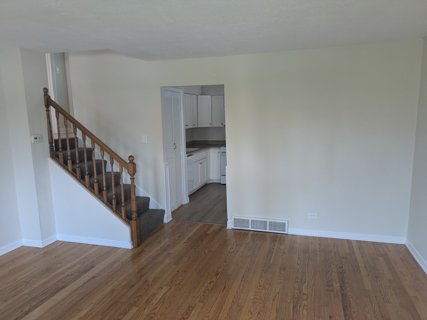 796 N ADELE Street, Elmhurst, IL 60126