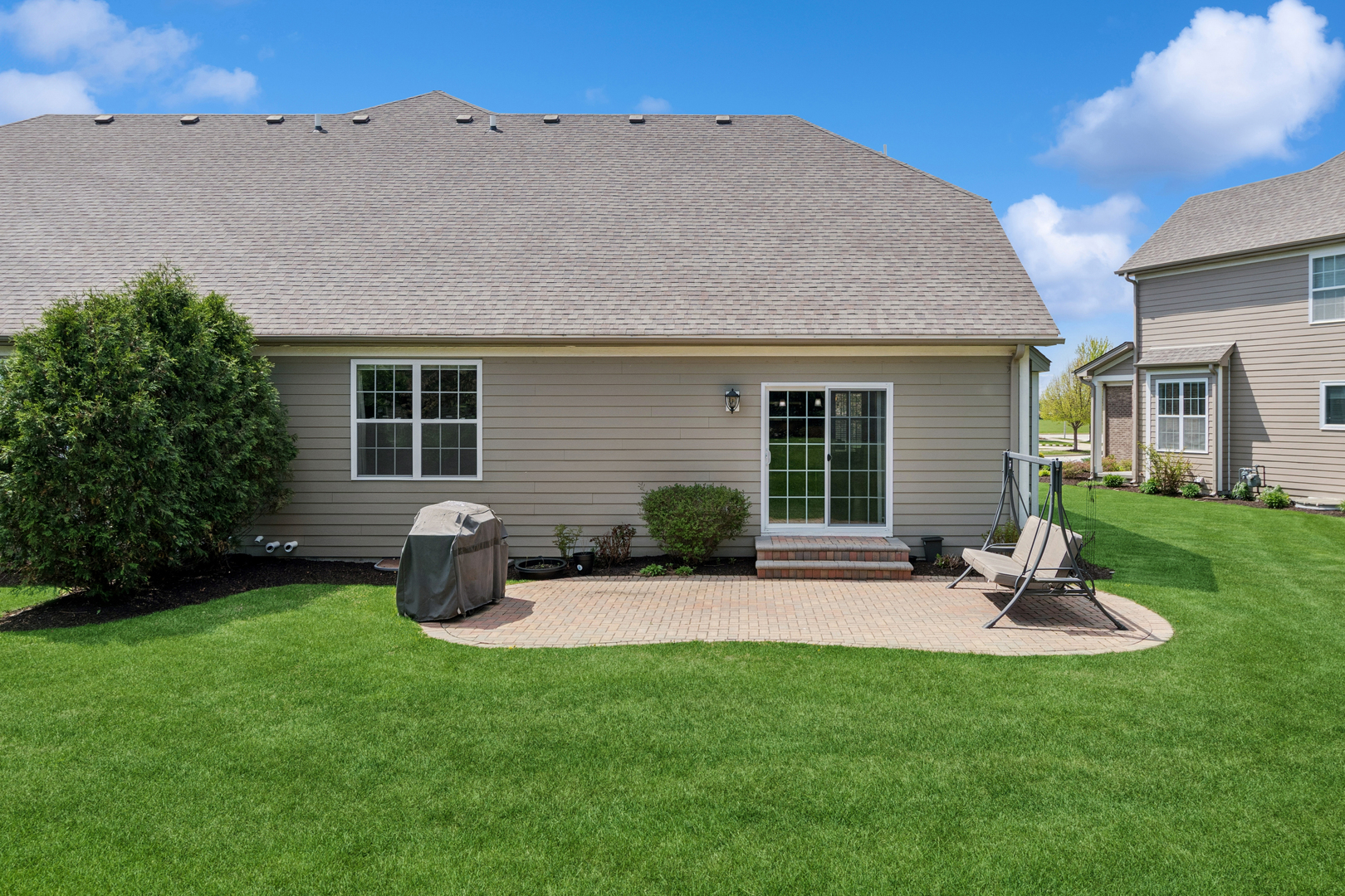 2757 Nicole Circle, Aurora, IL 60502