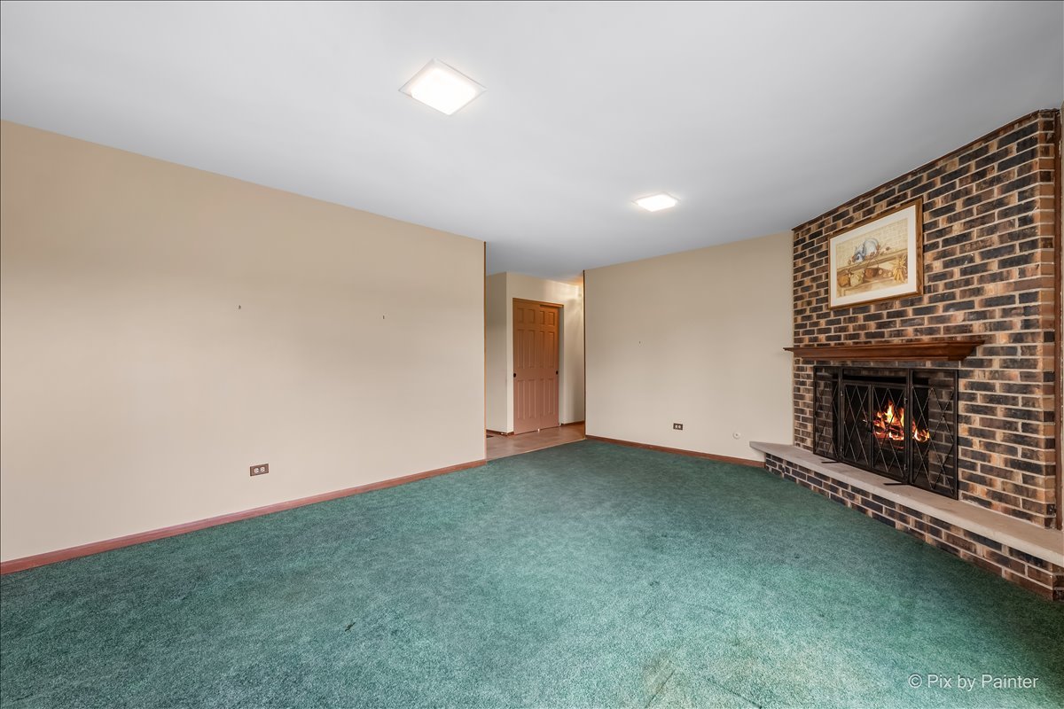 901 Garnet Circle, Schaumburg, IL 60193