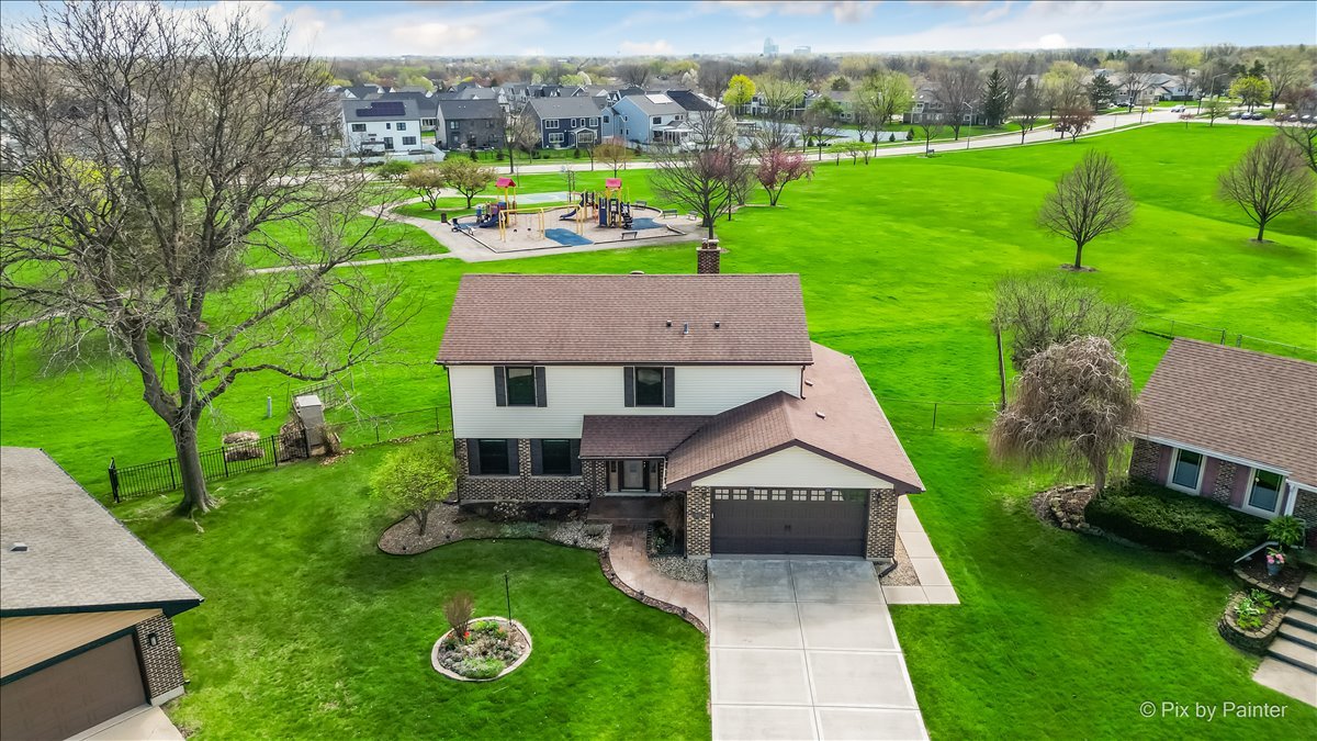 901 Garnet Circle, Schaumburg, IL 60193