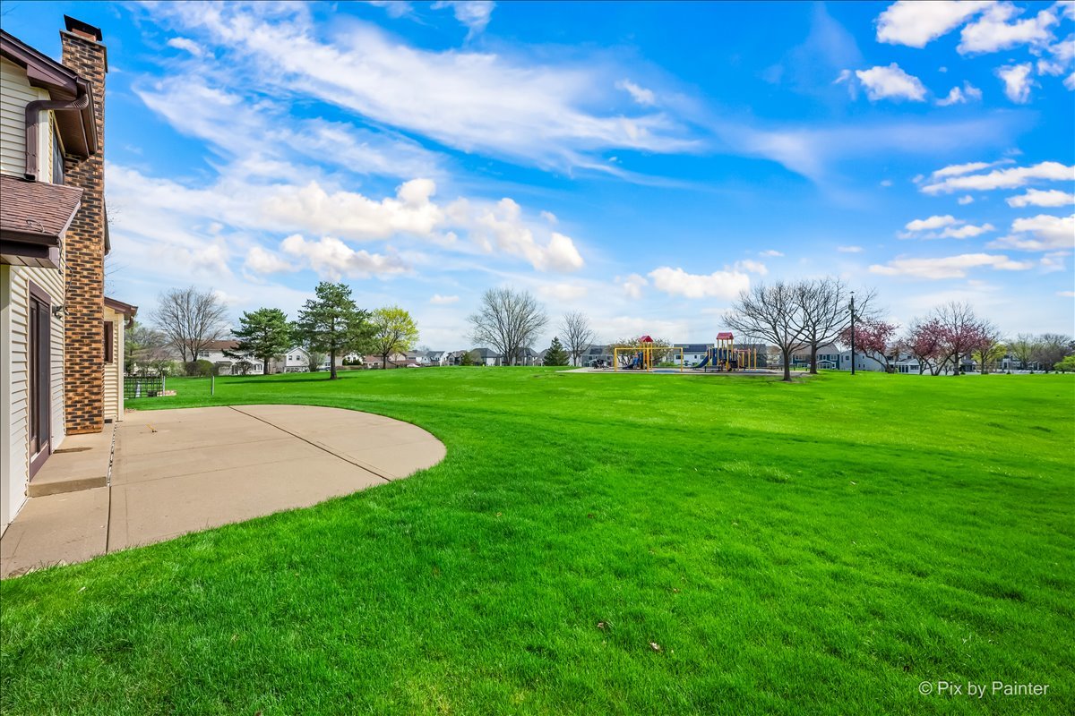 901 Garnet Circle, Schaumburg, IL 60193