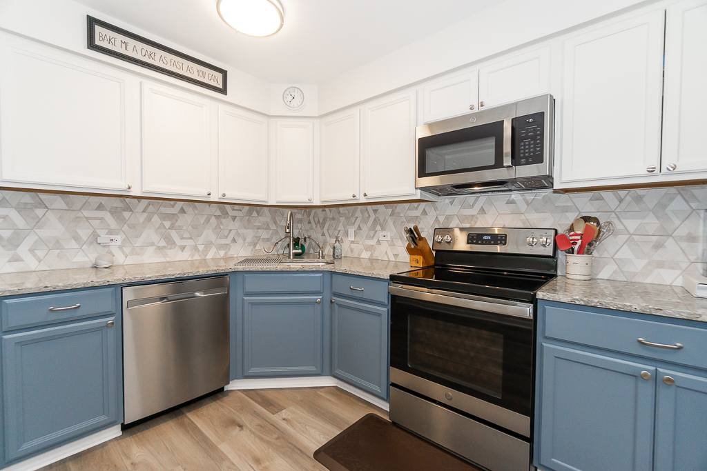 227 Elgin Avenue #3A, Forest Park, IL 60130