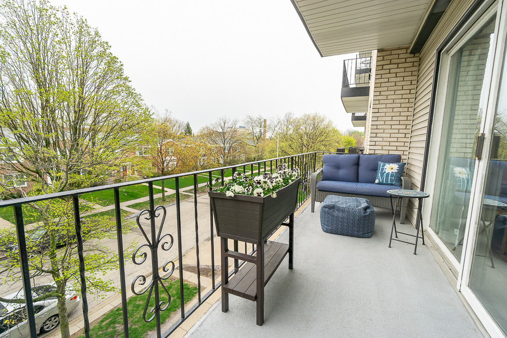 227 Elgin Avenue #3A, Forest Park, IL 60130