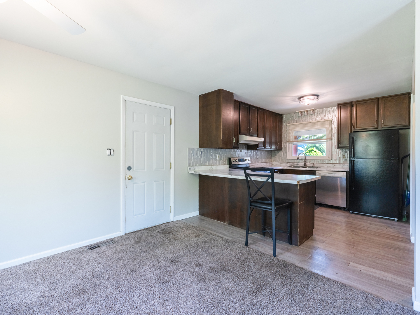 3209 W Westport Road, Peoria, IL 61615