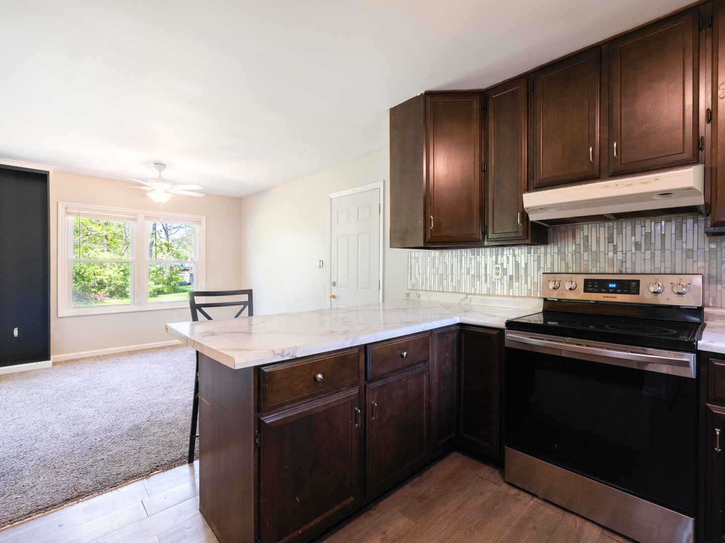 3209 W Westport Road, Peoria, IL 61615