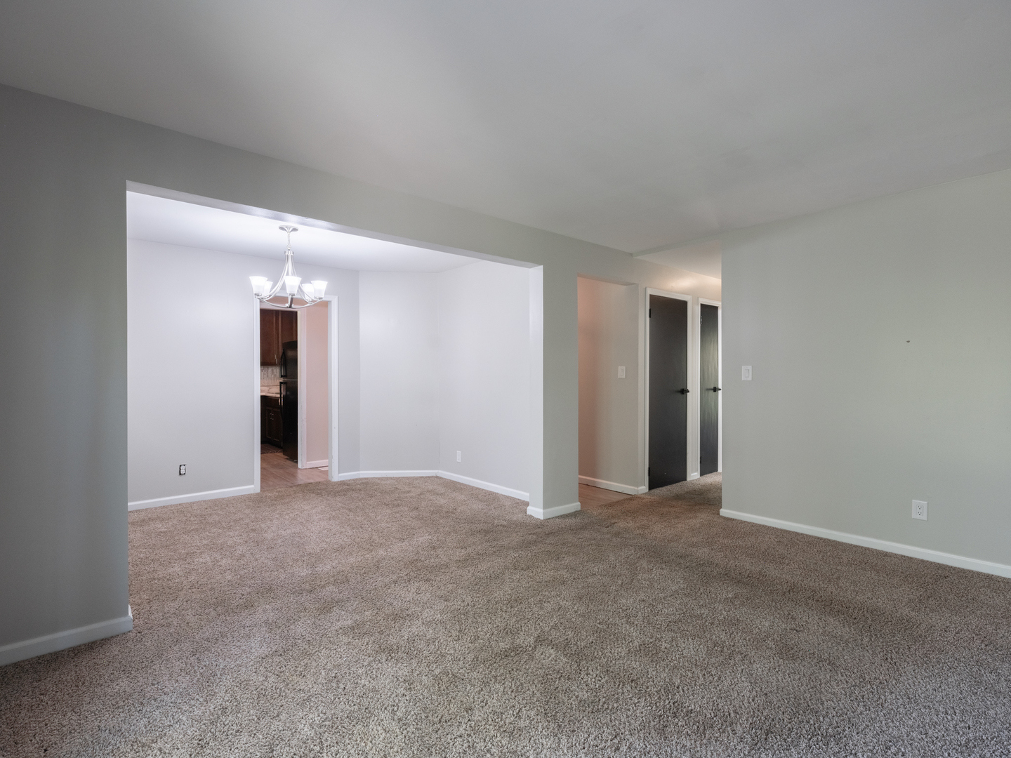 3209 W Westport Road, Peoria, IL 61615