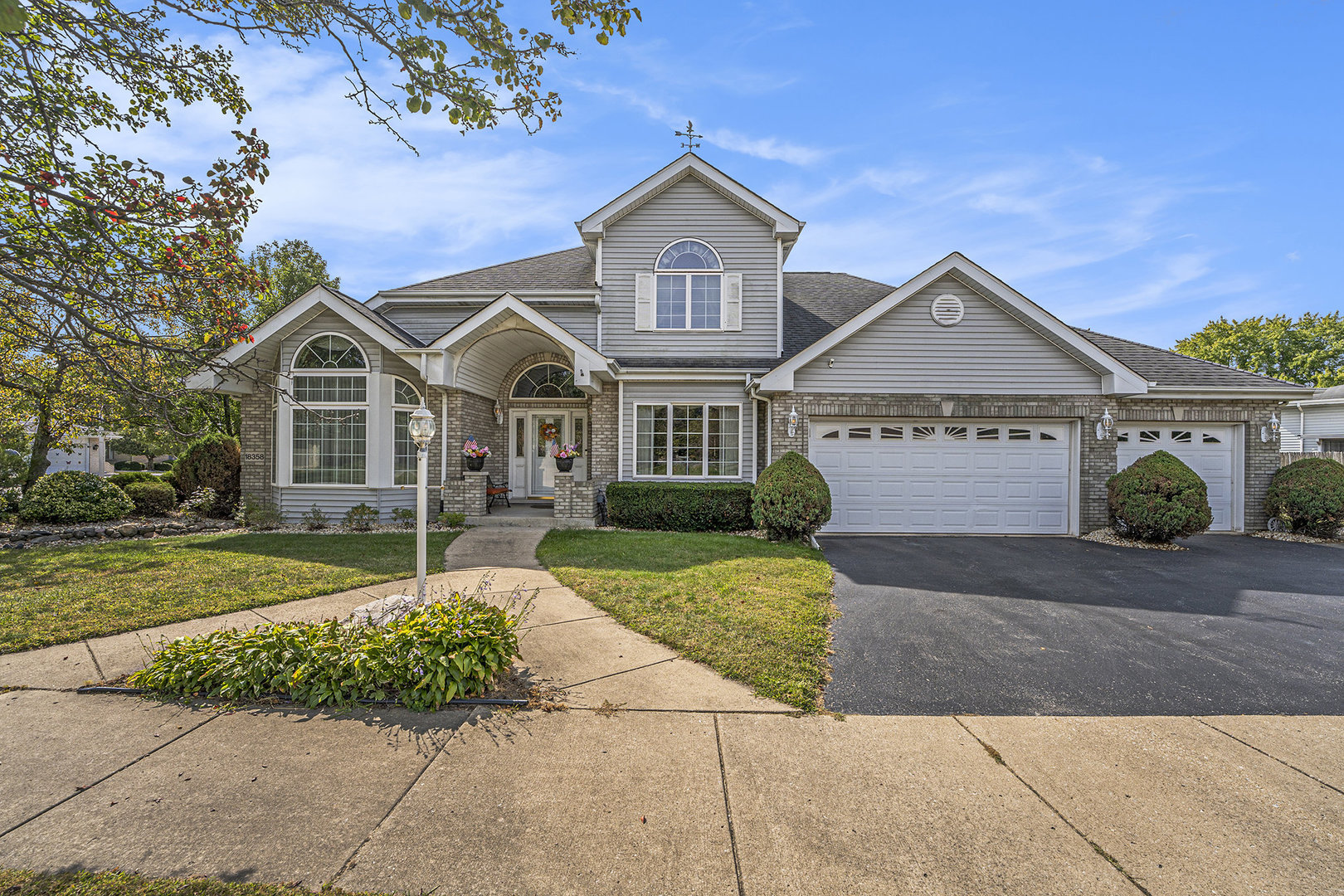 18358 Willow Lane, Lansing, IL 60438