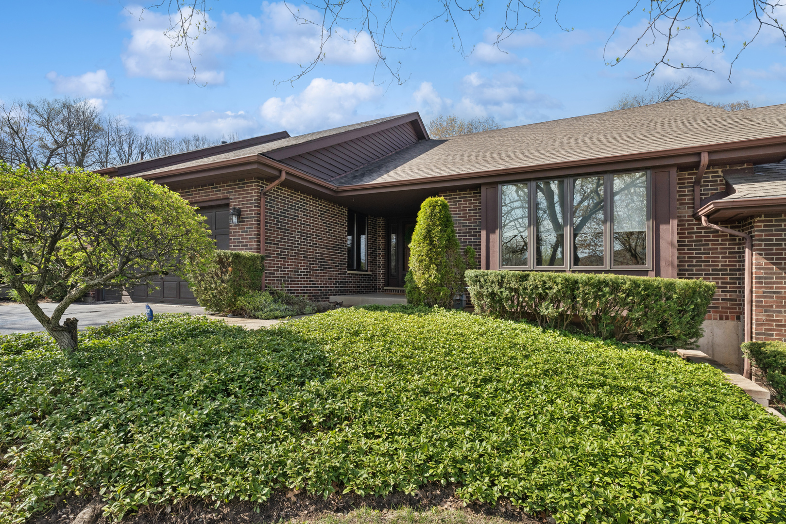 808 Kristin Court #808, Gurnee, IL 60031