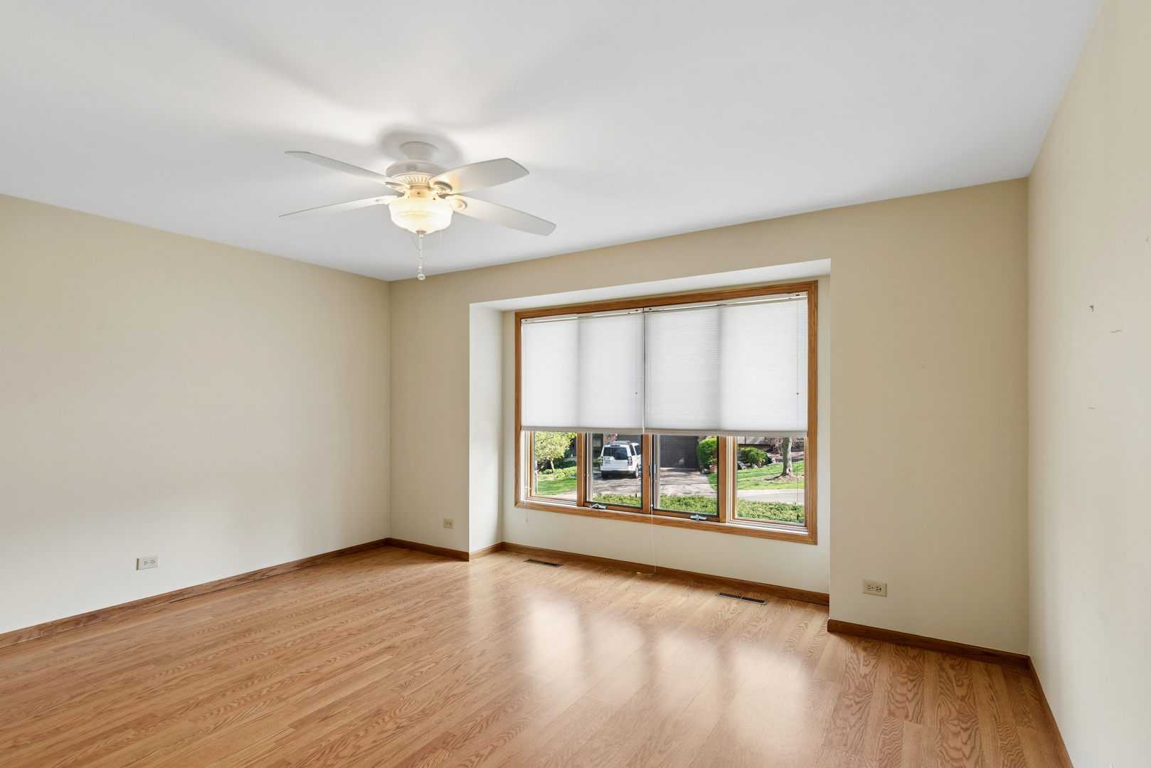 808 Kristin Court #808, Gurnee, IL 60031