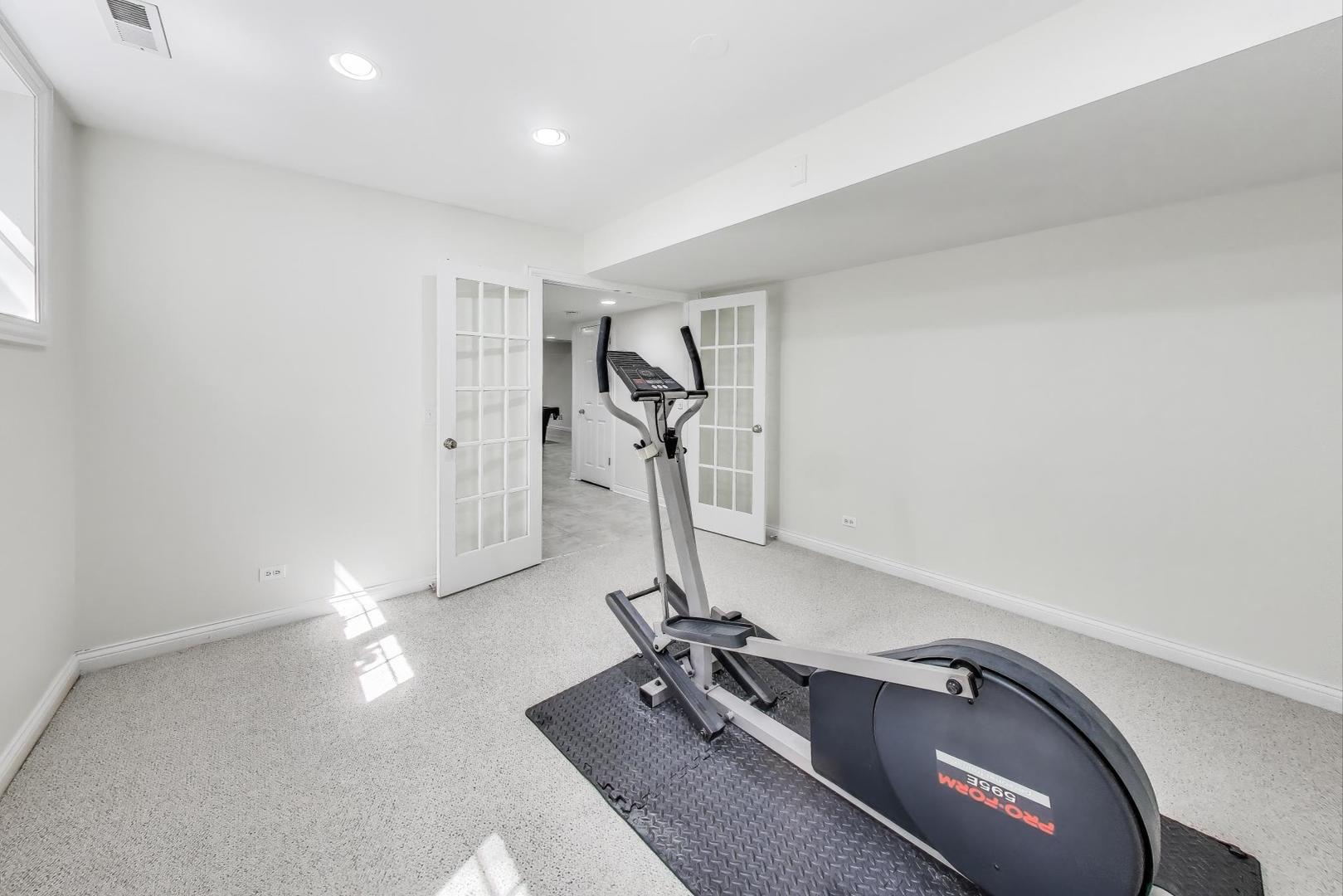 1620 TimberWoods Lane, Libertyville, IL 60048