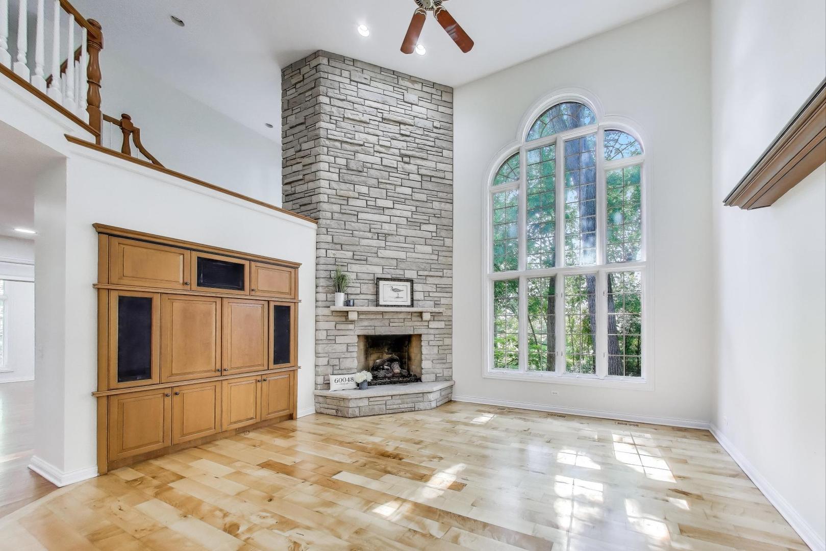 1620 TimberWoods Lane, Libertyville, IL 60048