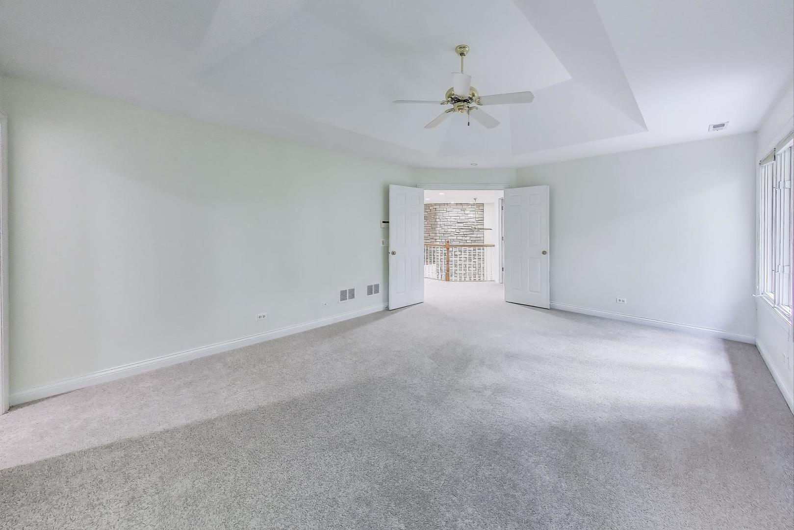 1620 TimberWoods Lane, Libertyville, IL 60048