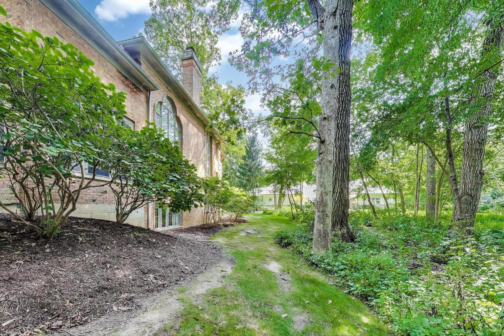 1620 TimberWoods Lane, Libertyville, IL 60048