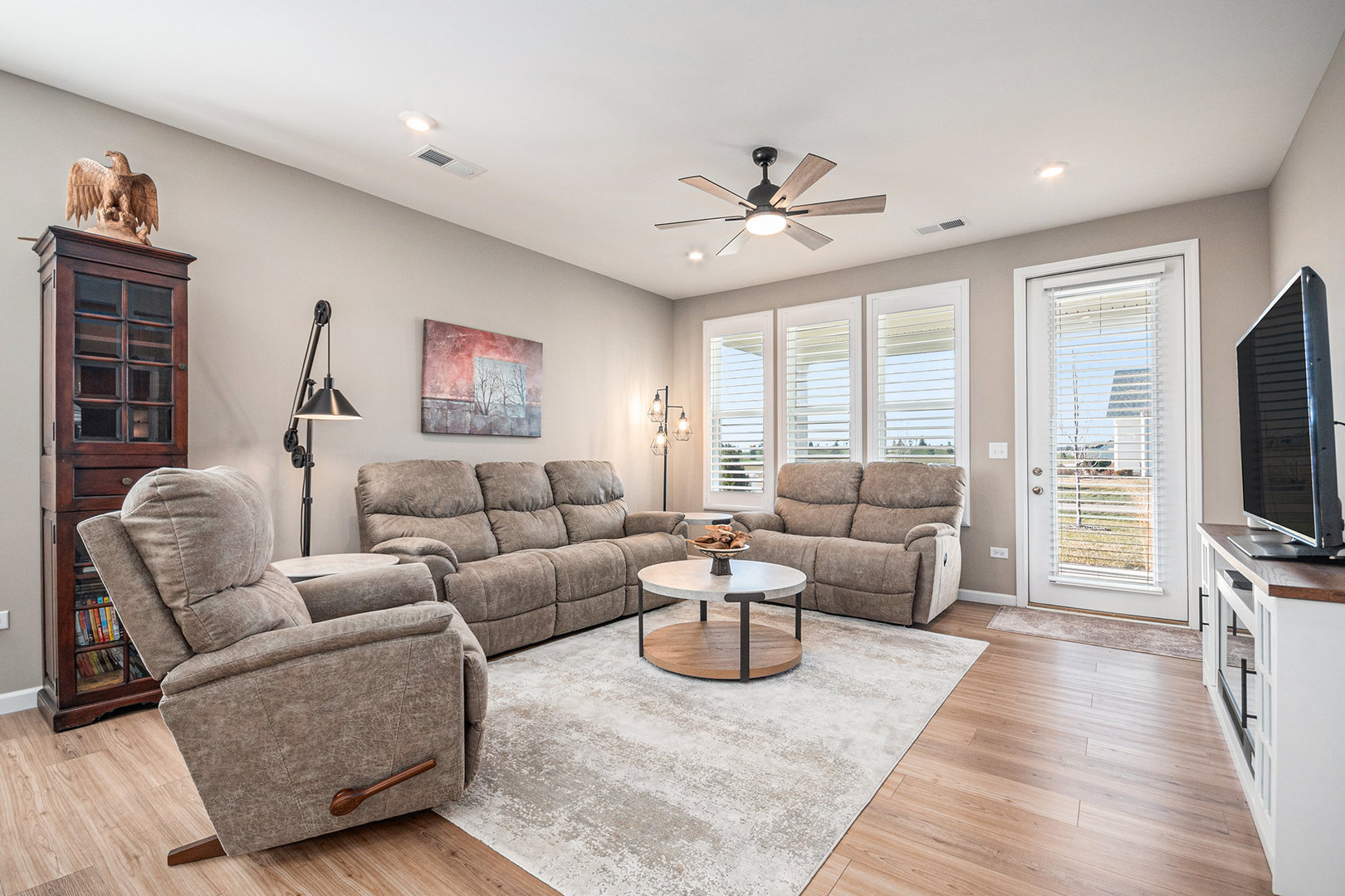 3207 Dove Mountain Drive, Aurora, IL 60503