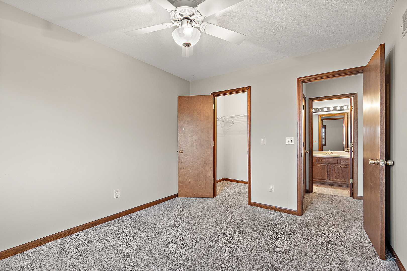 1390 Armour Road, Bourbonnais, IL 60914