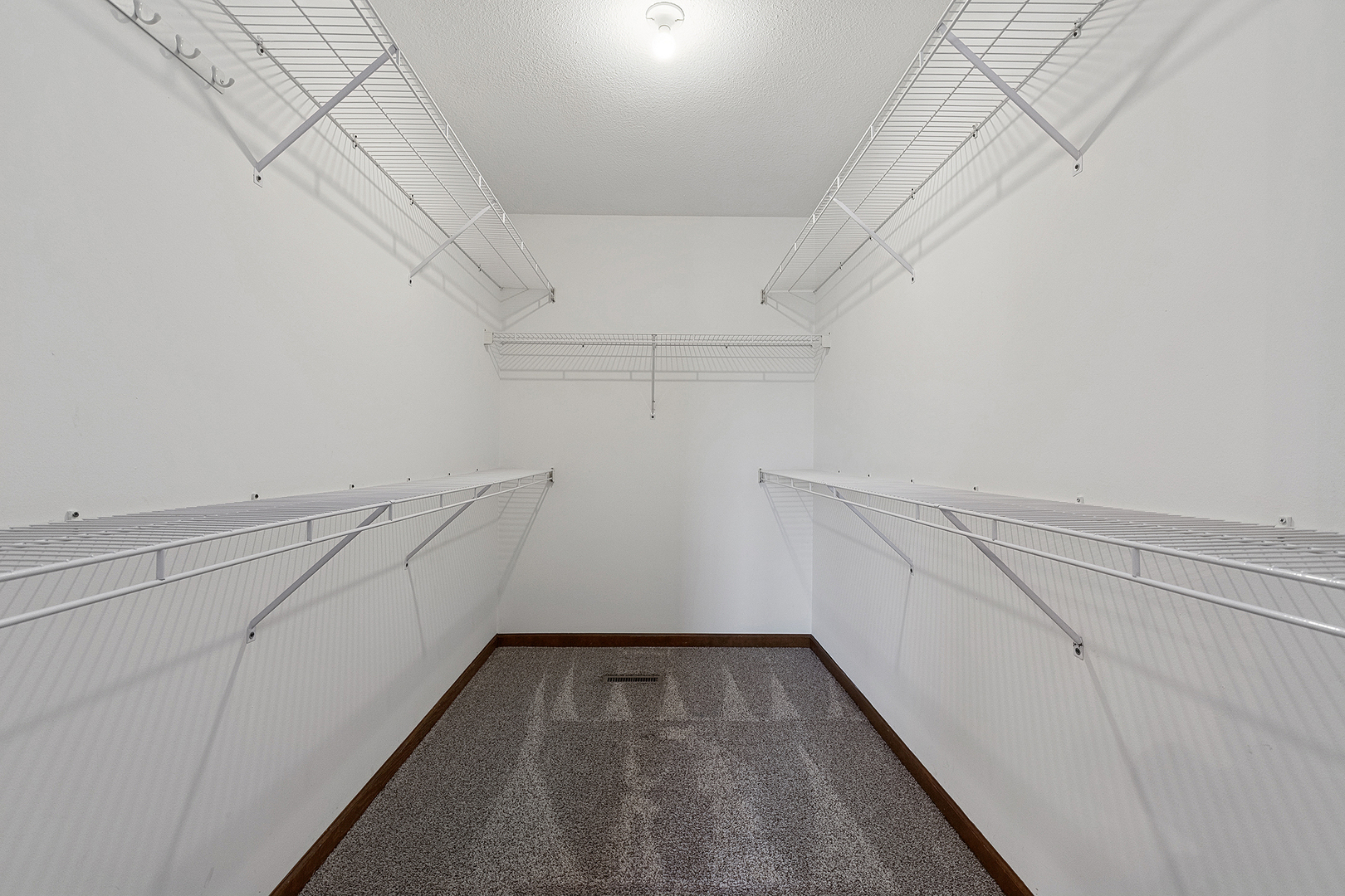 1390 Armour Road, Bourbonnais, IL 60914