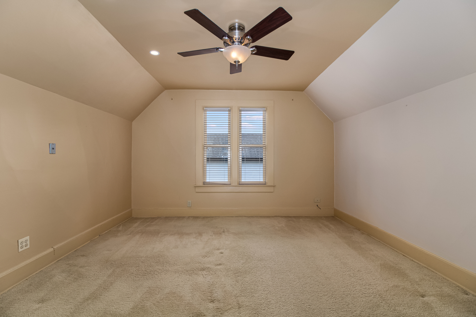 425 W Washington Street, West Chicago, IL 60185