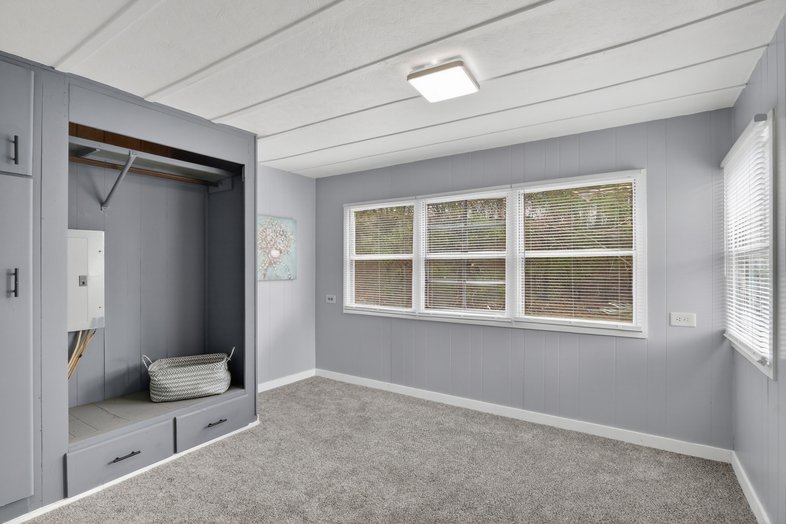 917 Lunga Drive, Round Lake, IL 60073