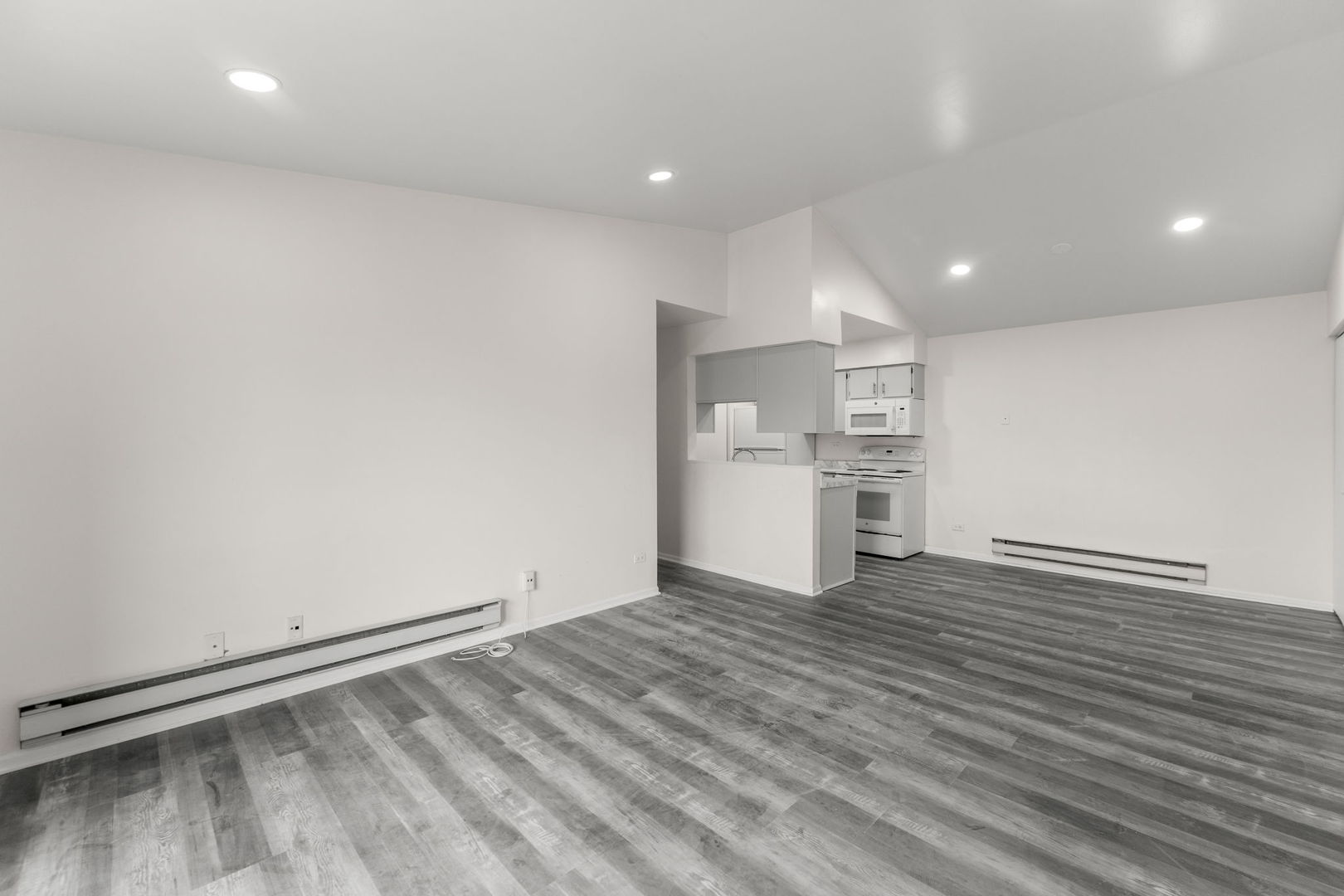 651 N Virginia Road #328, Crystal Lake, IL 60014