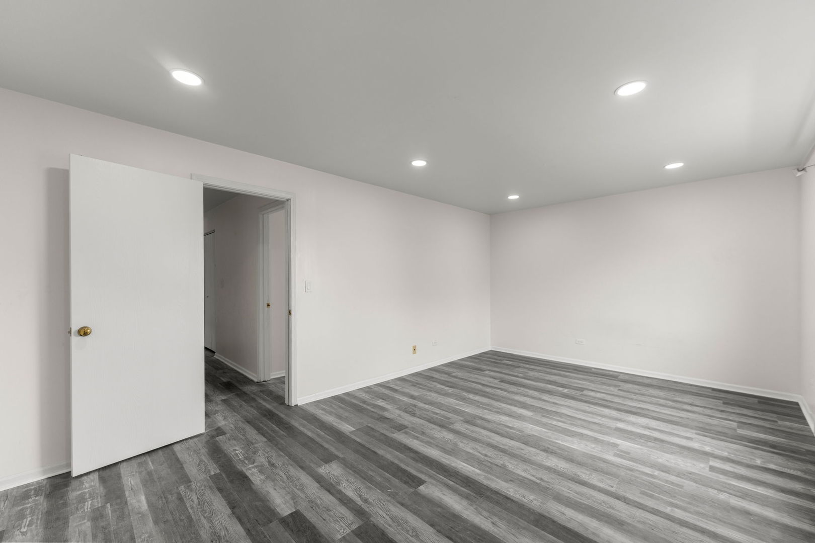 651 N Virginia Road #328, Crystal Lake, IL 60014