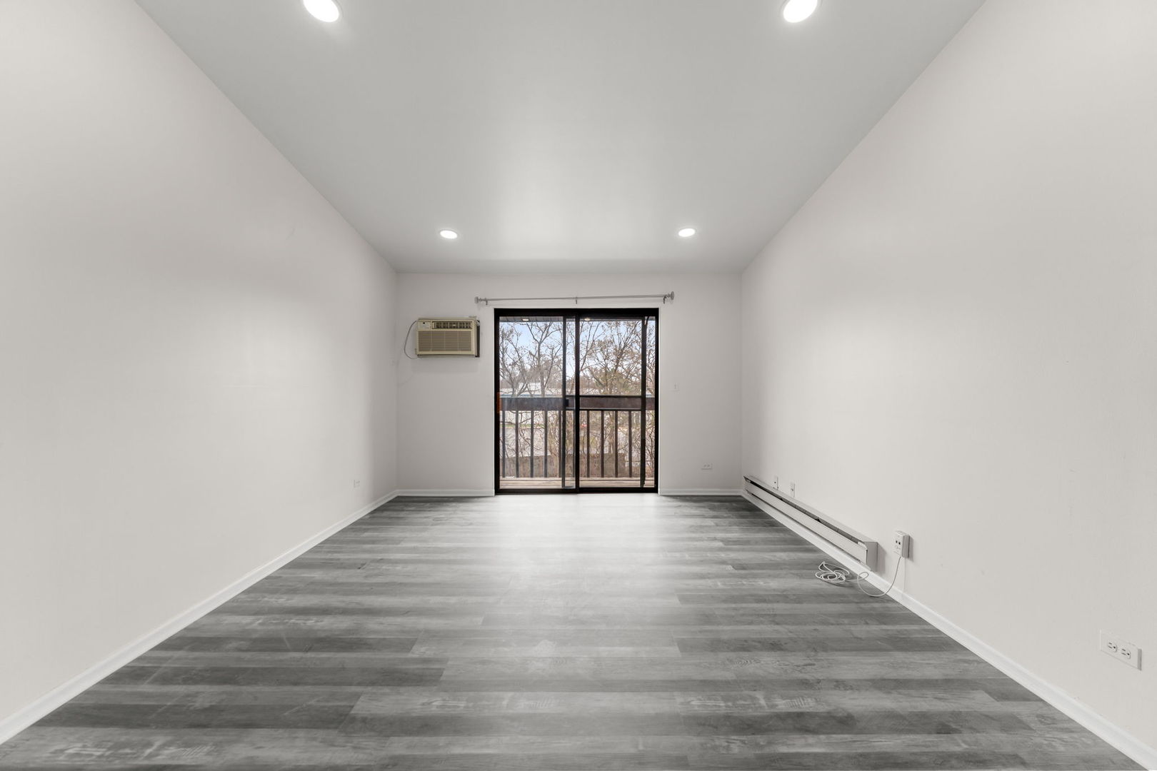 651 N Virginia Road #328, Crystal Lake, IL 60014