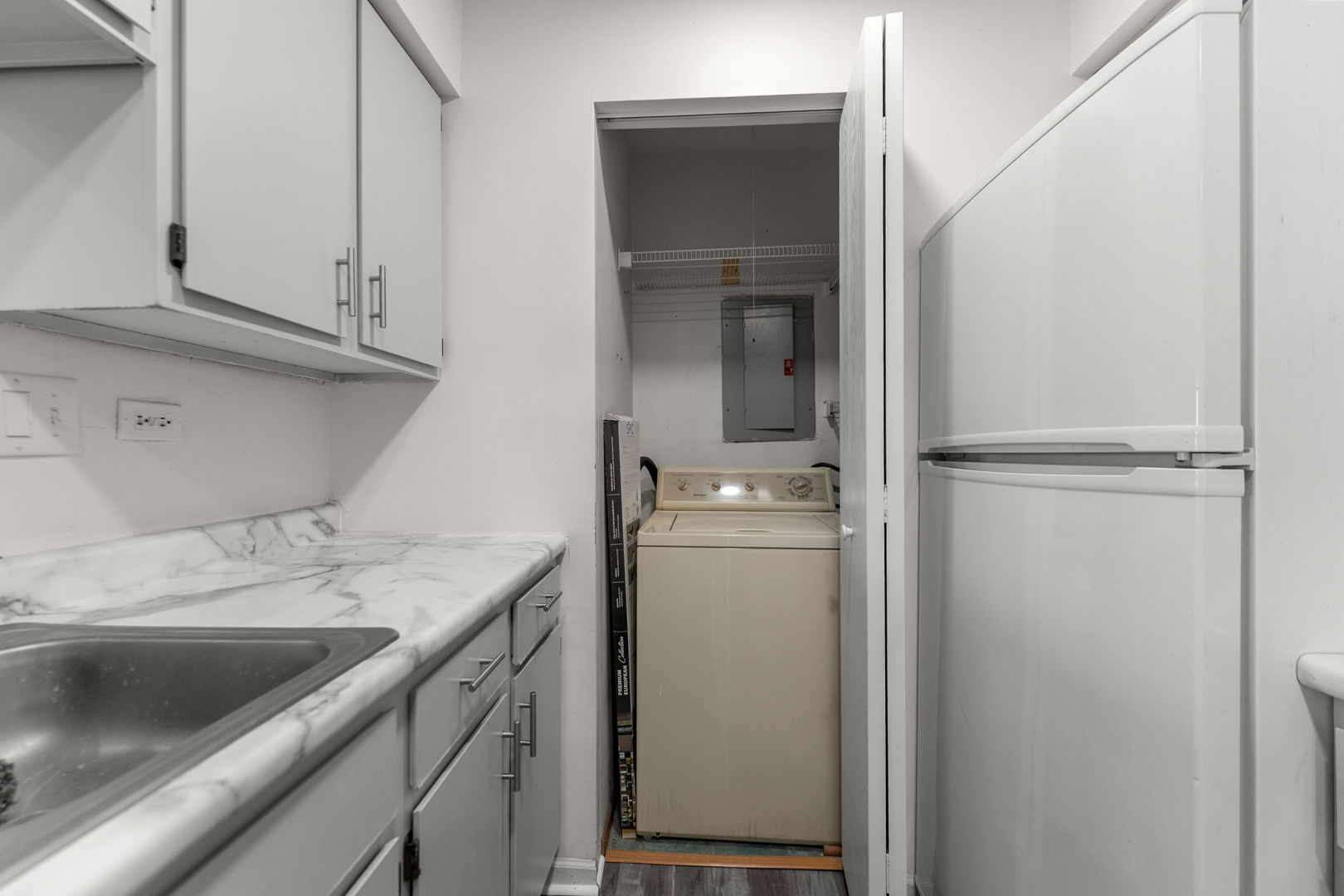 651 N Virginia Road #328, Crystal Lake, IL 60014