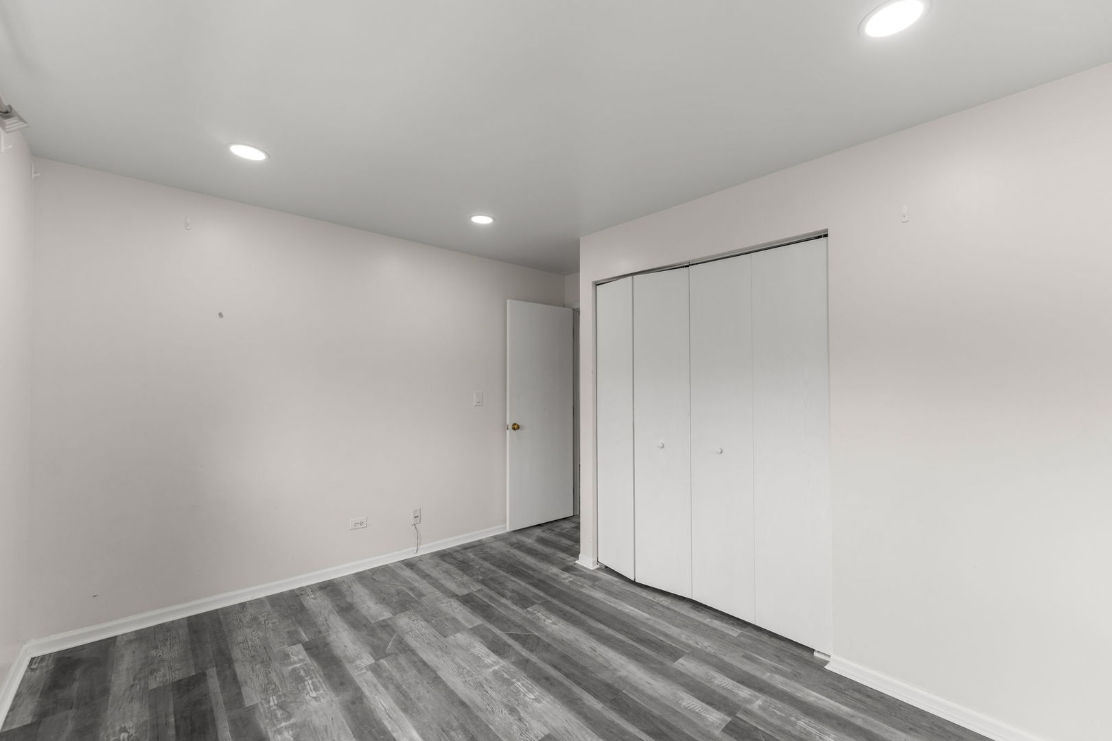 651 N Virginia Road #328, Crystal Lake, IL 60014