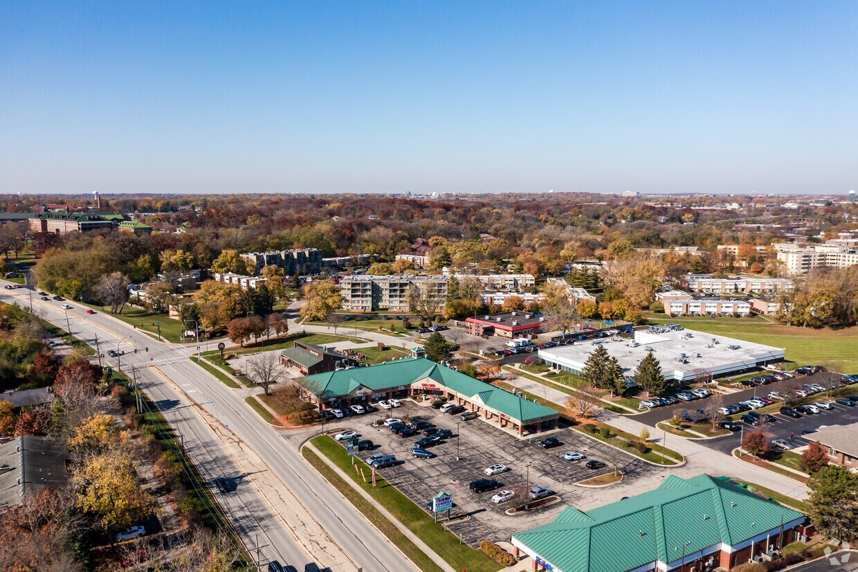 1600 Maple Avenue #D, Lisle, IL 60532