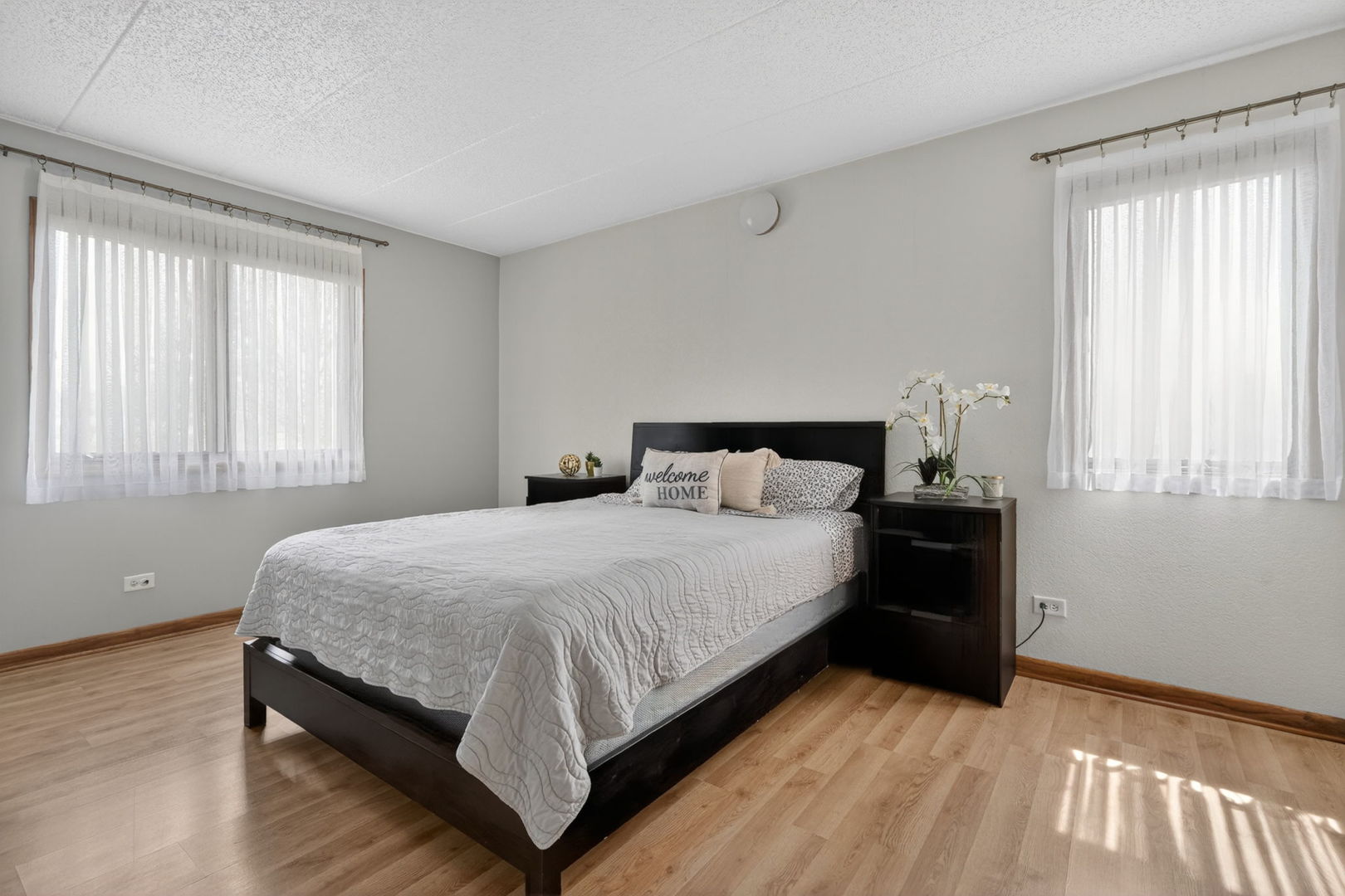 10571 Palos Place #B, Palos Hills, IL 60465