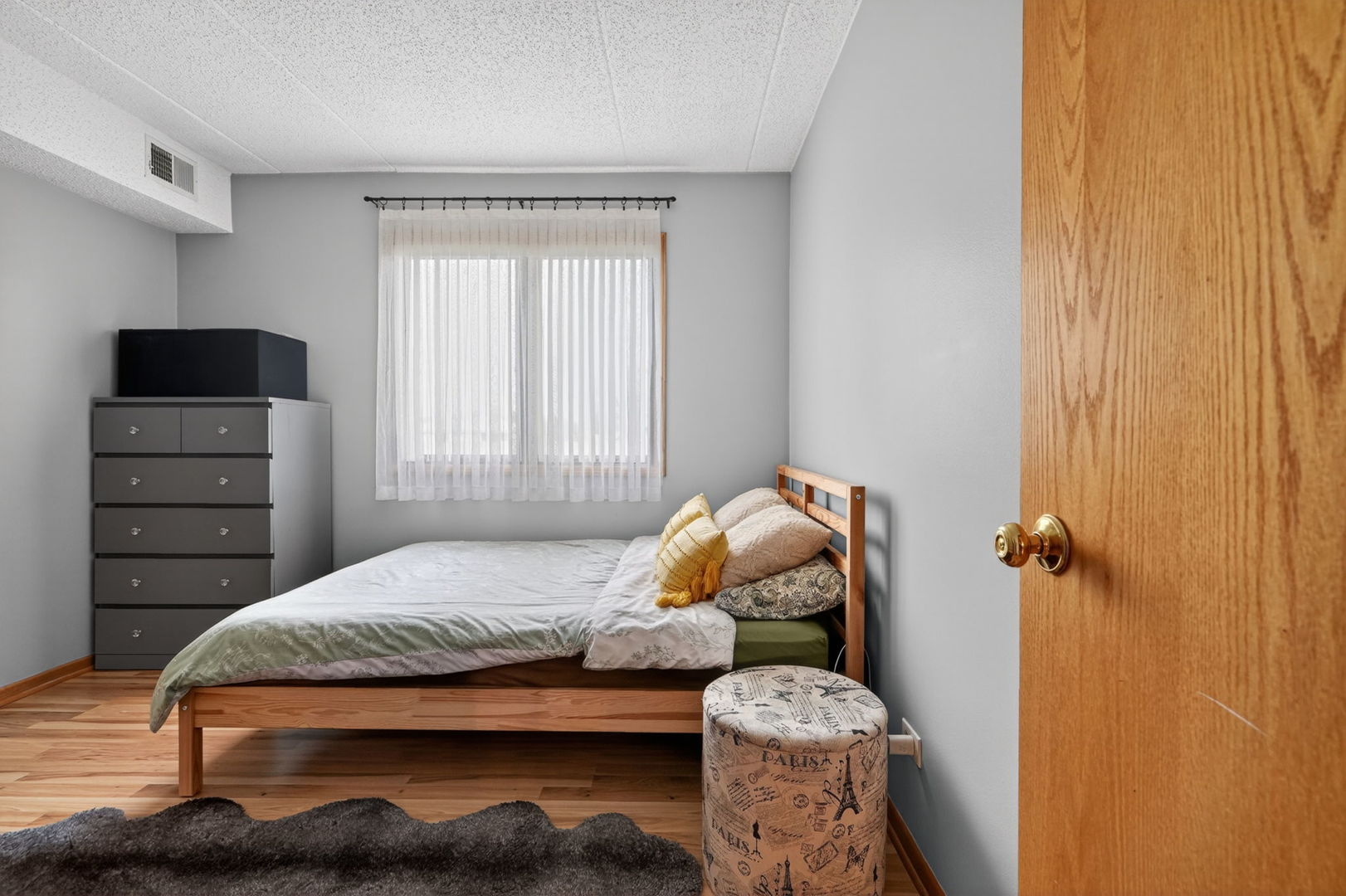 10571 Palos Place #B, Palos Hills, IL 60465