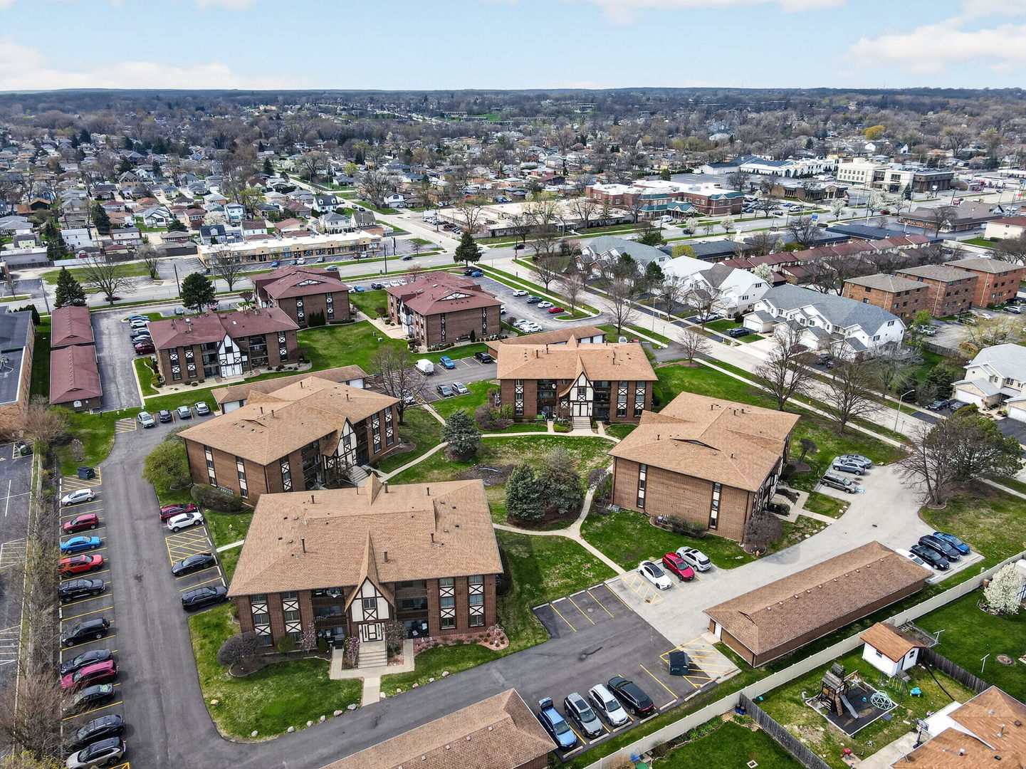 10571 Palos Place #B, Palos Hills, IL 60465