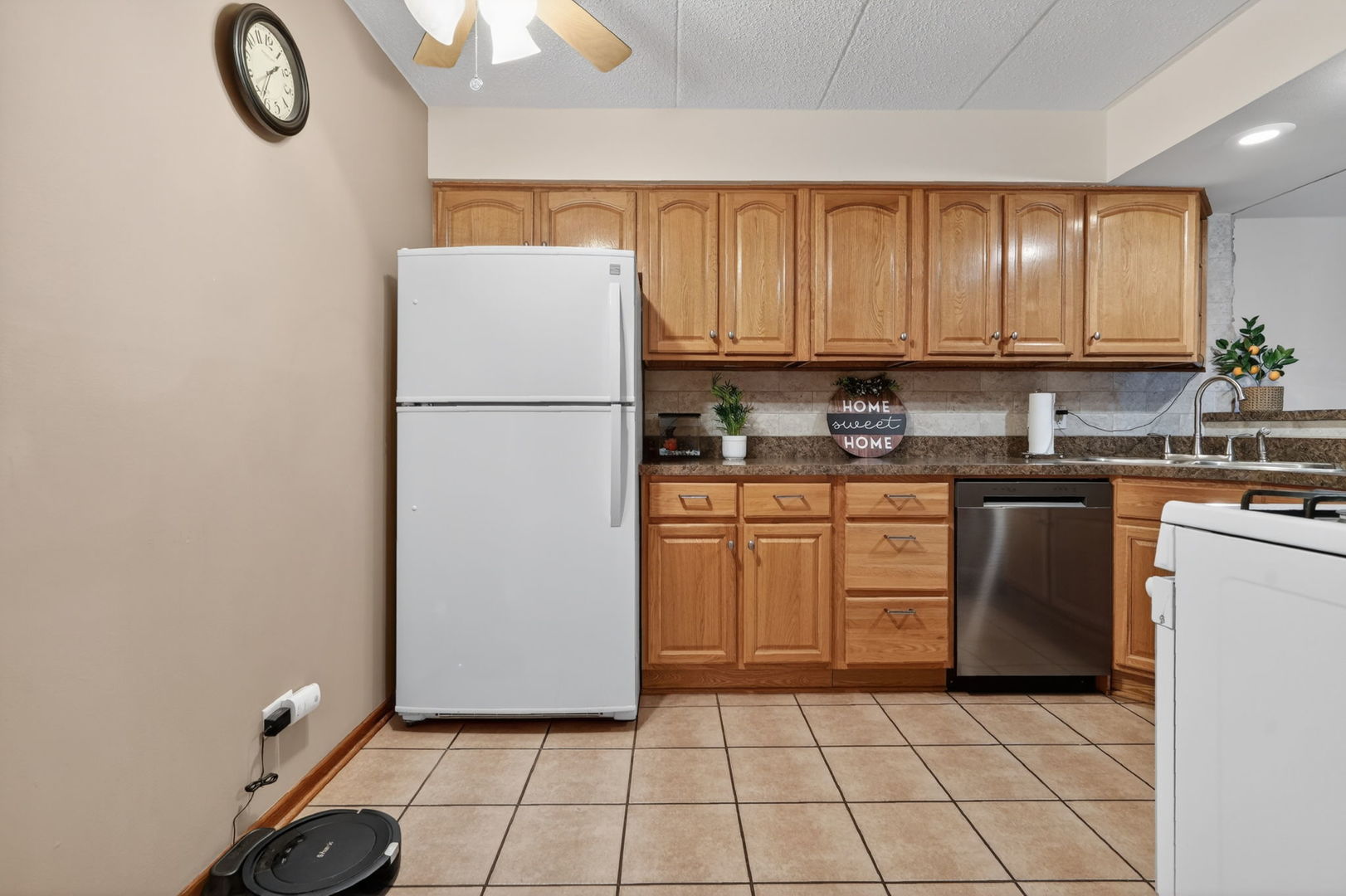 10571 Palos Place #B, Palos Hills, IL 60465