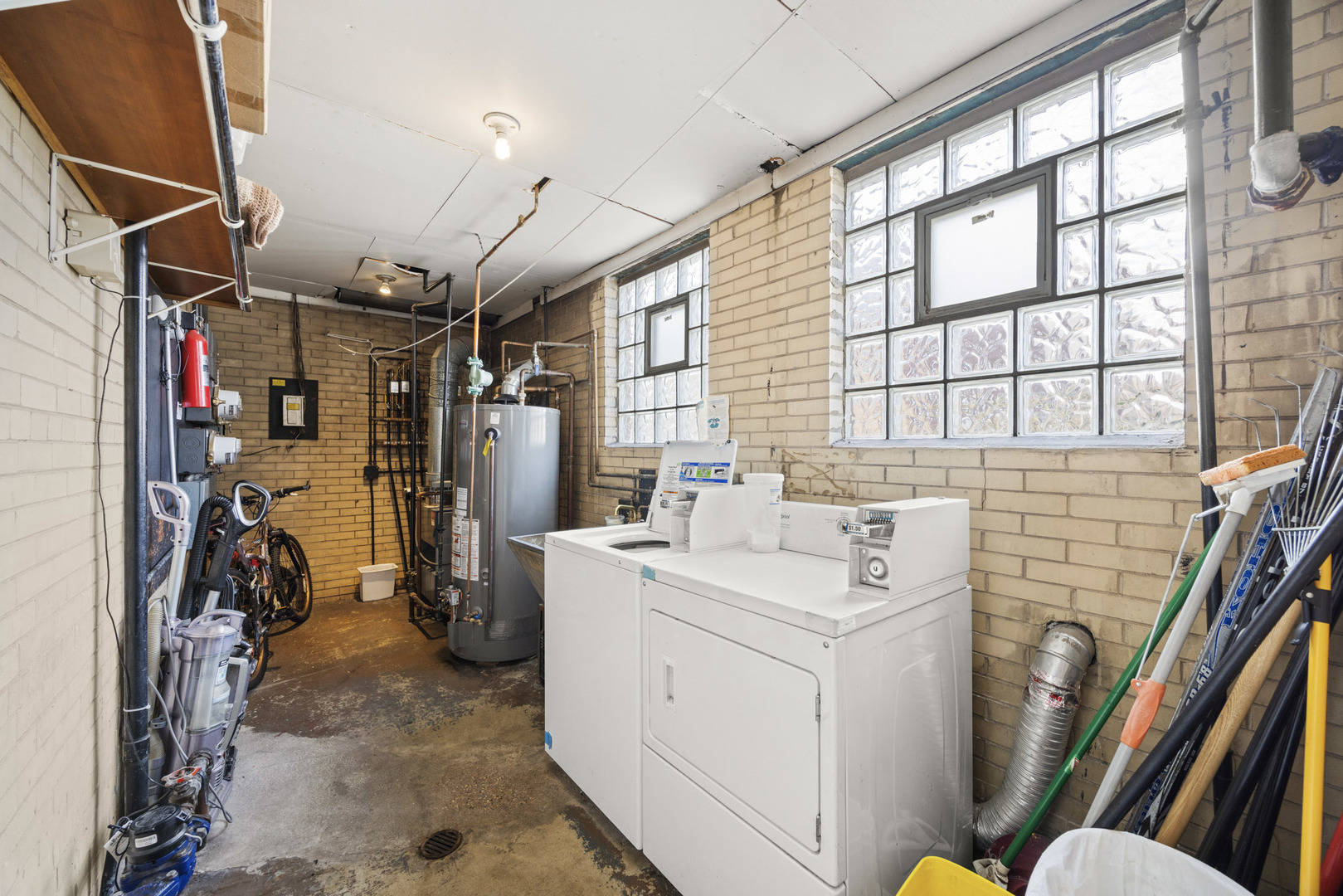 6200 S Harlem Avenue, Summit, IL 60501