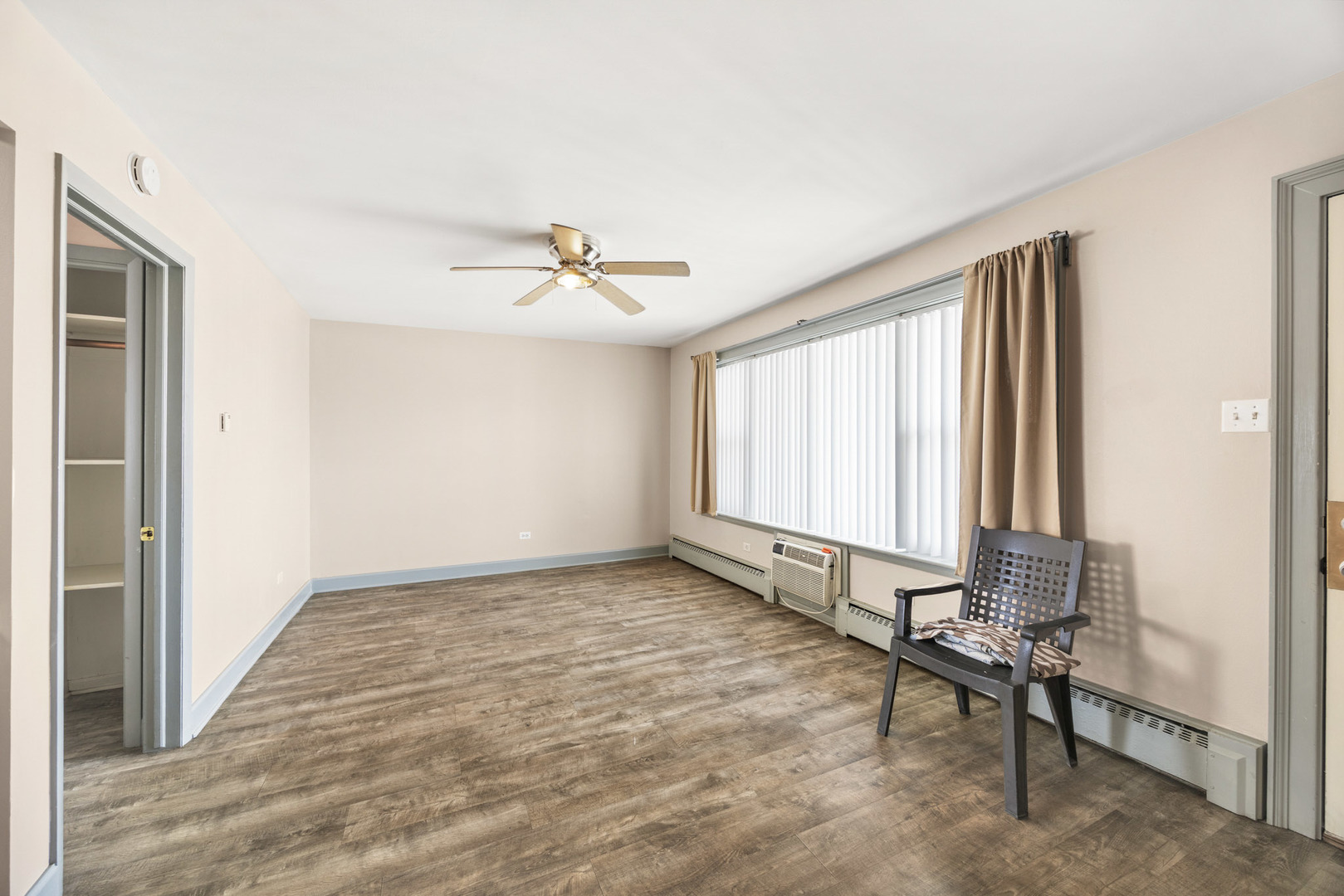 6200 S Harlem Avenue, Summit, IL 60501