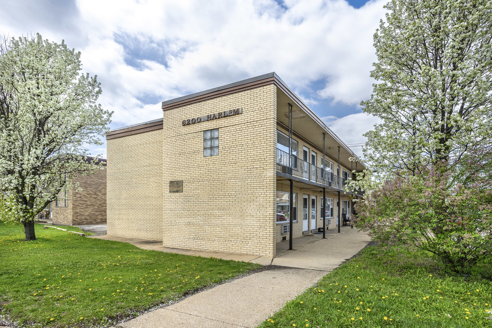 6200 S Harlem Avenue, Summit, IL 60501